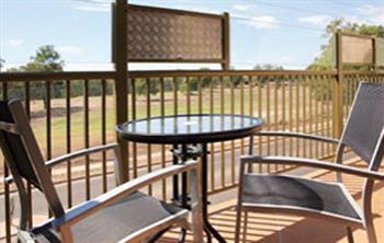 Emerald Executive Apartments Exterior foto